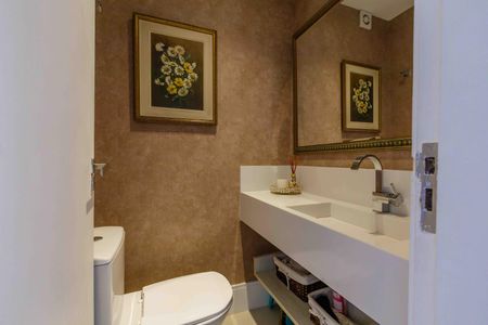 Casa de condomínio para alugar com 300m², 5 quartos e 3 vagas Casa de condomínio para alugar com 300m², 5 quartos e 3 vagasBanheiro Suíte 5