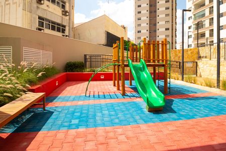 Apartamento para alugar com 67m², 2 quartos e 2 vagas Apartamento para alugar com 67m², 2 quartos e 2 vagasÁrea comum - Playground