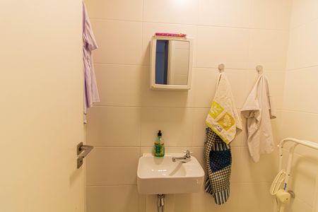 Apartamento para alugar com 154m², 2 quartos e 3 vagas Apartamento para alugar com 154m², 2 quartos e 3 vagasBanheiro de serviço