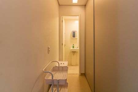 Apartamento para alugar com 154m², 2 quartos e 3 vagas Apartamento para alugar com 154m², 2 quartos e 3 vagasBanheiro de serviço