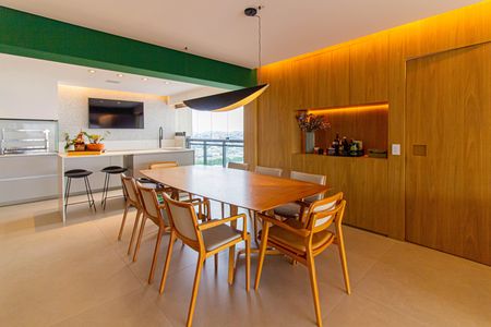 Apartamento para alugar com 154m², 2 quartos e 3 vagas Apartamento para alugar com 154m², 2 quartos e 3 vagasSala