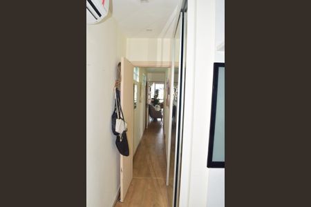 Apartamento para alugar com 120m², 2 quartos e 2 vagasCorredor