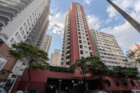 Apartamento à venda com 60m², 2 quartos e 1 vaga Apartamento à venda com 60m², 2 quartos e 1 vagaFachada