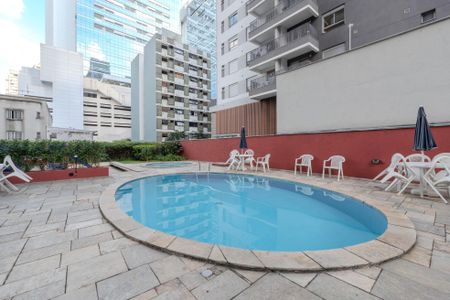 Apartamento à venda com 60m², 2 quartos e 1 vaga Apartamento à venda com 60m², 2 quartos e 1 vagaÁrea comum - Piscina