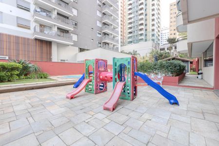 Apartamento à venda com 60m², 2 quartos e 1 vaga Apartamento à venda com 60m², 2 quartos e 1 vagaÁrea comum - Playground