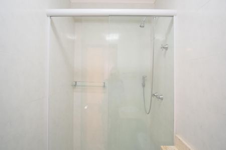 Apartamento para alugar com 65m², 2 quartos e 1 vagaBanheiro da Suíte