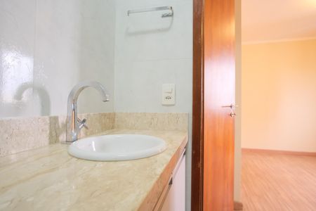Apartamento para alugar com 65m², 2 quartos e 1 vagaBanheiro da Suíte