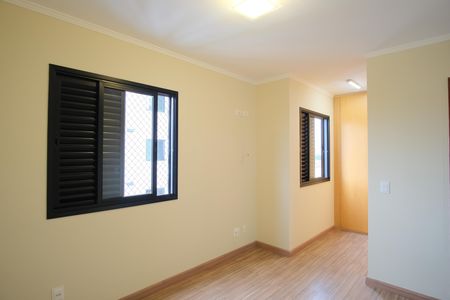 Apartamento para alugar com 65m², 2 quartos e 1 vagaSuíte