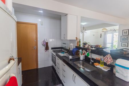 Apartamento à venda com 95m², 3 quartos e 2 vagasCozinha