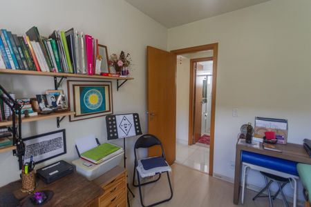 Apartamento à venda com 95m², 3 quartos e 2 vagasQuarto 3