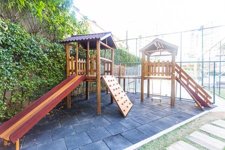 Apartamento à venda com 95m², 3 quartos e 2 vagasÁrea comum - Área comum - Playground