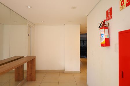 Apartamento para alugar com 33m², 2 quartos e sem vagaÁrea comum - Saguão do prédio