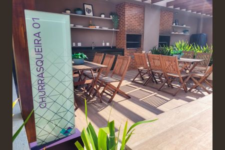 Apartamento para alugar com 45m², 2 quartos e sem vagaÁrea comum - Churrasqueira