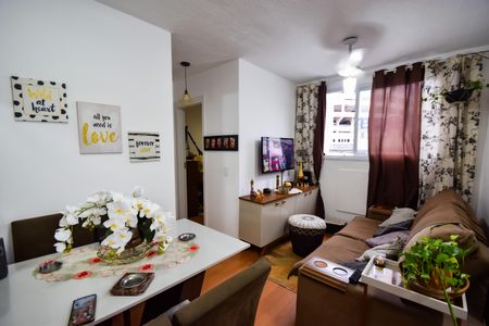 Apartamento para alugar com 45m², 2 quartos e sem vagaSala