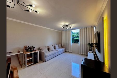 Apartamento à venda com 85m², 3 quartos e 1 vagaSala