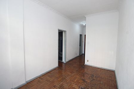 Apartamento para alugar com 66m², 2 quartos e sem vagaSala