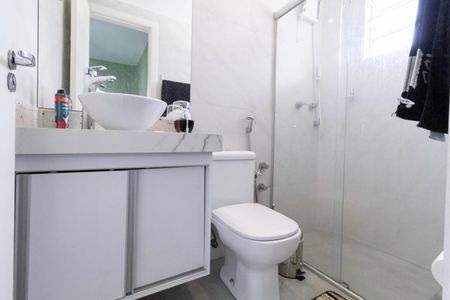 Casa de condomínio à venda com 143m², 3 quartos e 2 vagas Casa de condomínio à venda com 143m², 3 quartos e 2 vagasBanheiro social