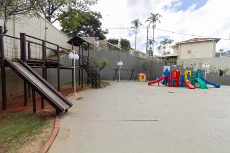 Casa de condomínio à venda com 143m², 3 quartos e 2 vagas Casa de condomínio à venda com 143m², 3 quartos e 2 vagasÁrea comum - Playground