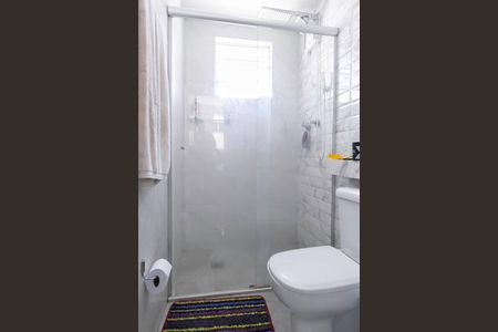 Casa de condomínio à venda com 143m², 3 quartos e 2 vagas Casa de condomínio à venda com 143m², 3 quartos e 2 vagasBanheiro da suíte