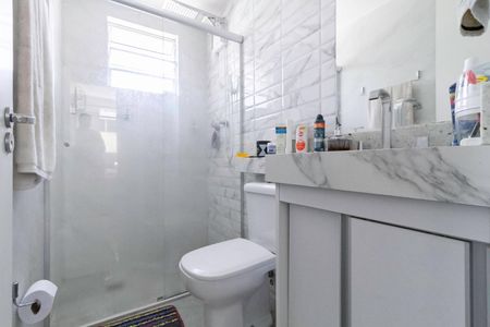 Casa de condomínio à venda com 143m², 3 quartos e 2 vagas Casa de condomínio à venda com 143m², 3 quartos e 2 vagasBanheiro da suíte