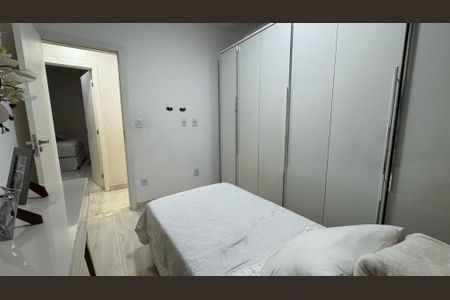 Apartamento à venda com 98m², 3 quartos e 2 vagas Apartamento à venda com 98m², 3 quartos e 2 vagasQuarto 2
