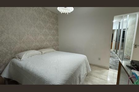 Apartamento à venda com 98m², 3 quartos e 2 vagas Apartamento à venda com 98m², 3 quartos e 2 vagasQuarto 3