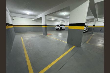 Apartamento à venda com 98m², 3 quartos e 2 vagas Apartamento à venda com 98m², 3 quartos e 2 vagasvagas