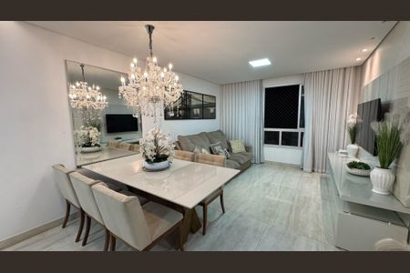 Apartamento à venda com 98m², 3 quartos e 2 vagas Apartamento à venda com 98m², 3 quartos e 2 vagasSala