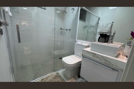 Apartamento à venda com 98m², 3 quartos e 2 vagas Apartamento à venda com 98m², 3 quartos e 2 vagasBanheiro