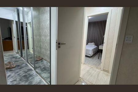 Apartamento à venda com 98m², 3 quartos e 2 vagas Apartamento à venda com 98m², 3 quartos e 2 vagasCorredor