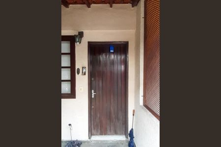 Casa de condomínio à venda com 75m², 2 quartos e 1 vagaLockbox