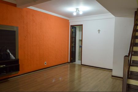 Casa de condomínio à venda com 75m², 2 quartos e 1 vagaSala