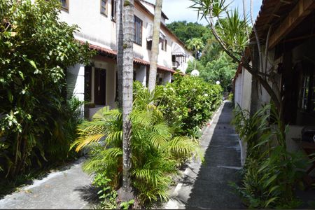 Casa de condomínio à venda com 75m², 2 quartos e 1 vagaÁrea comum