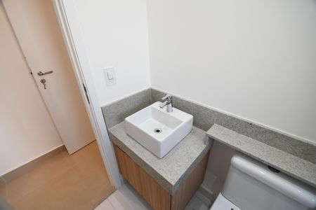 Apartamento à venda com 80m², 2 quartos e 2 vagasBanheiro 1