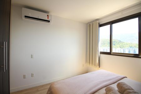 Apartamento à venda com 131m², 4 quartos e 2 vagasSuíte 3