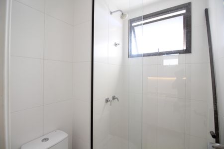 Apartamento à venda com 131m², 4 quartos e 2 vagasSuítes Canadense 1 e 2 - Banheiro