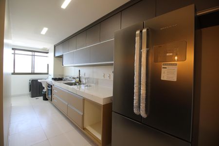 Apartamento à venda com 131m², 4 quartos e 2 vagasCozinha