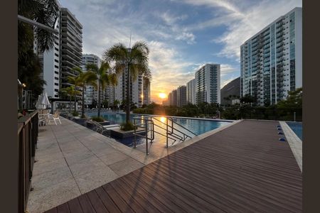 Apartamento à venda com 131m², 4 quartos e 2 vagasPiscina