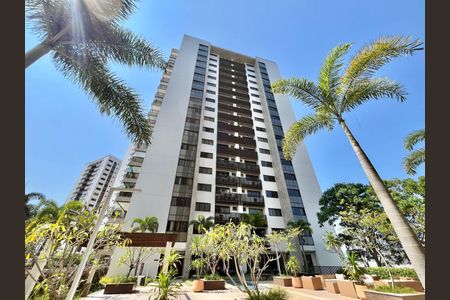 Apartamento à venda com 131m², 4 quartos e 2 vagasFachada