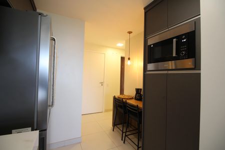 Apartamento à venda com 131m², 4 quartos e 2 vagasCozinha