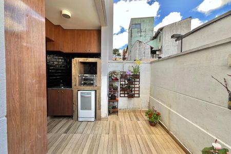 Apartamento para alugar com 67m², 2 quartos e 1 vaga Apartamento para alugar com 67m², 2 quartos e 1 vagaVaranda