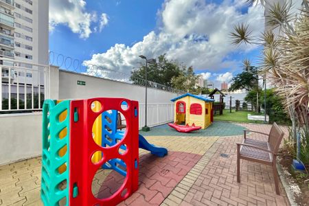 Apartamento para alugar com 67m², 2 quartos e 1 vaga Apartamento para alugar com 67m², 2 quartos e 1 vagaÁrea comum - Playground