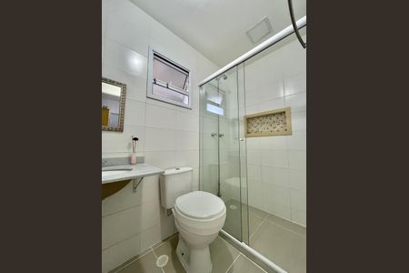 Apartamento para alugar com 67m², 2 quartos e 1 vaga Apartamento para alugar com 67m², 2 quartos e 1 vagaBanheiro Corredor