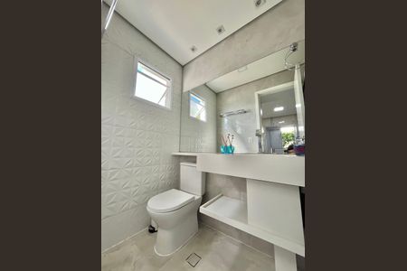 Apartamento para alugar com 67m², 2 quartos e 1 vaga Apartamento para alugar com 67m², 2 quartos e 1 vagaBanheiro da Suíte