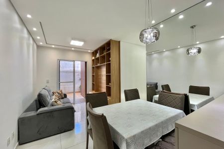 Apartamento para alugar com 67m², 2 quartos e 1 vaga Apartamento para alugar com 67m², 2 quartos e 1 vagaSala