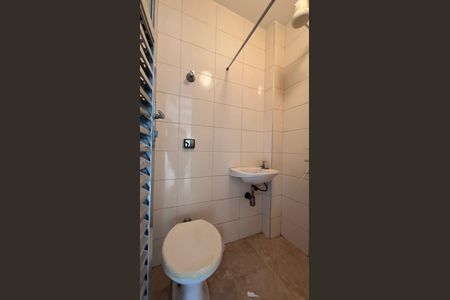 Apartamento à venda com 138m², 3 quartos e 1 vagaÁrea de Serviço