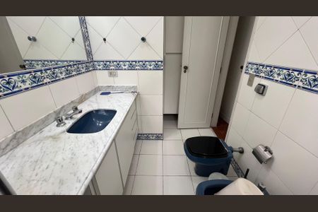 Apartamento à venda com 138m², 3 quartos e 1 vagaBanheiro da Suíte