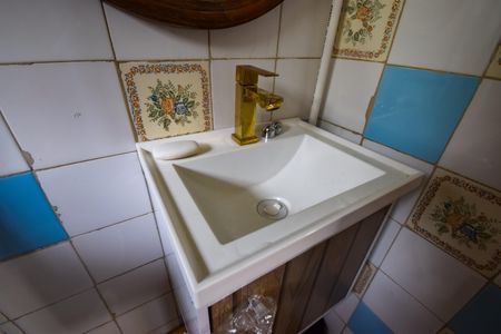 Casa de condomínio para alugar com 95m², 1 quarto e sem vagaBanheiro