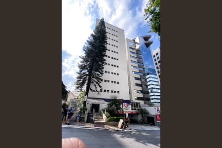 Apartamento à venda com 35m², 1 quarto e 1 vagaFachada