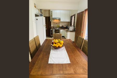 Casa à venda com 158m², 3 quartos e 2 vagasCozinha